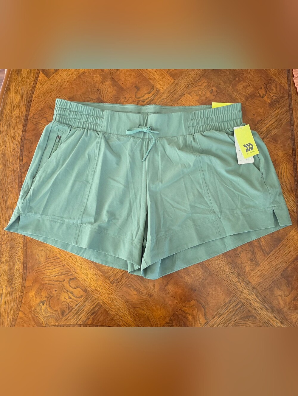 All In Motion Mid-rise Quick-DrynWoven Shorts GREEN - Size XXL - NEW